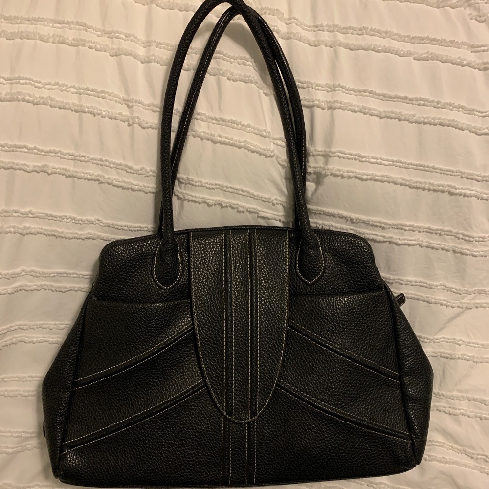 Tod’s black leather hand bag